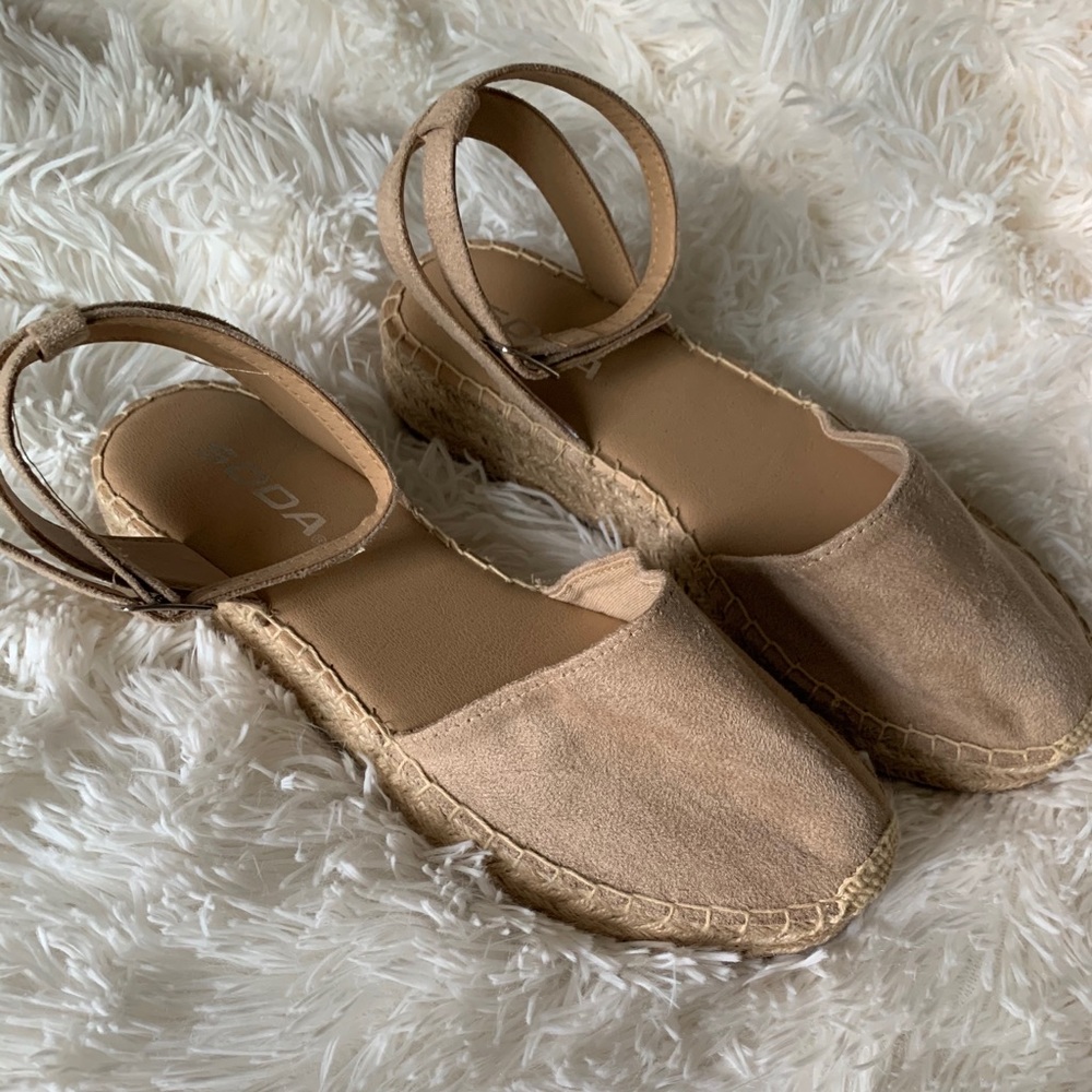 Slight wedge slip in shoes